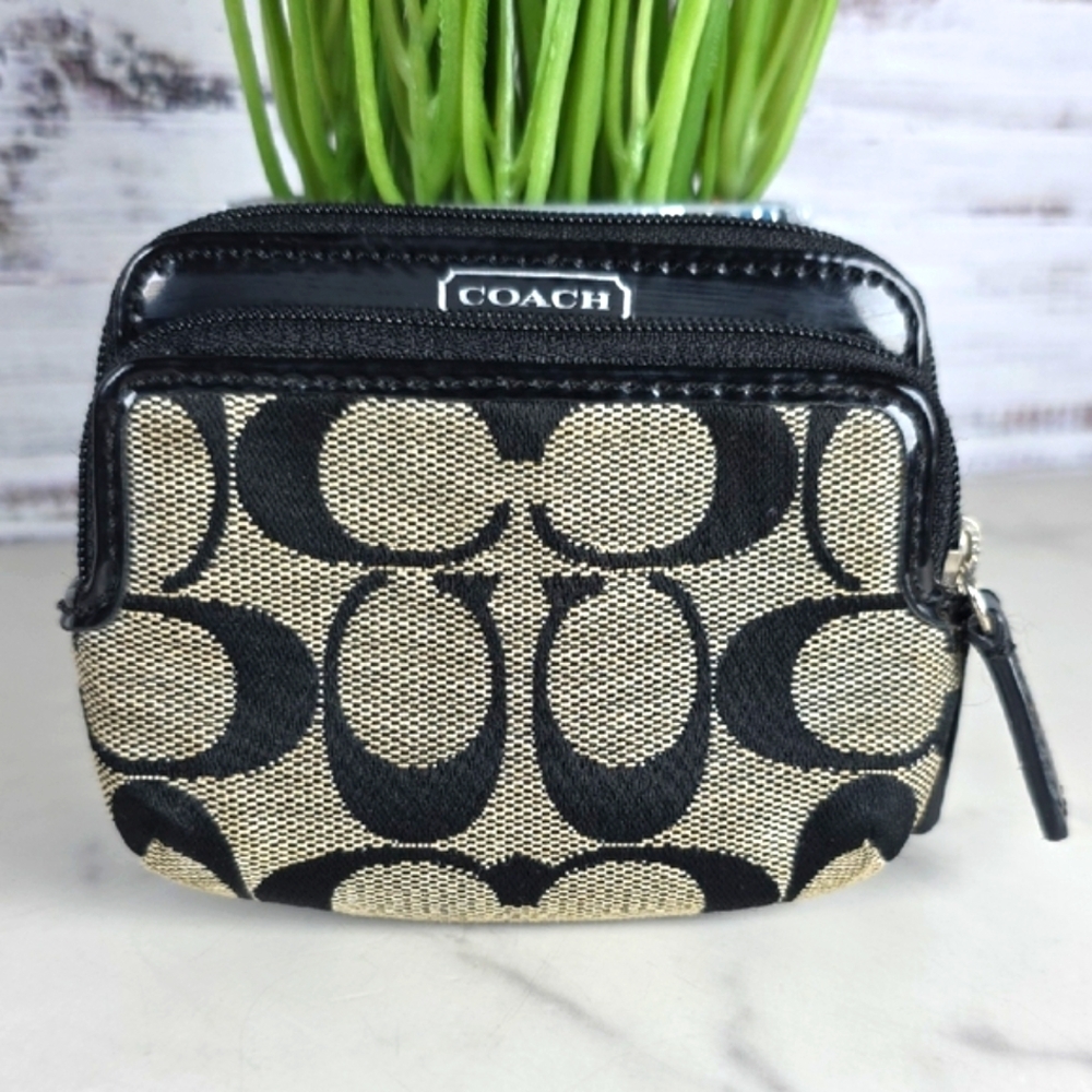 Coach‎ Black and Cream Signature Pouch Small Wallet Bag